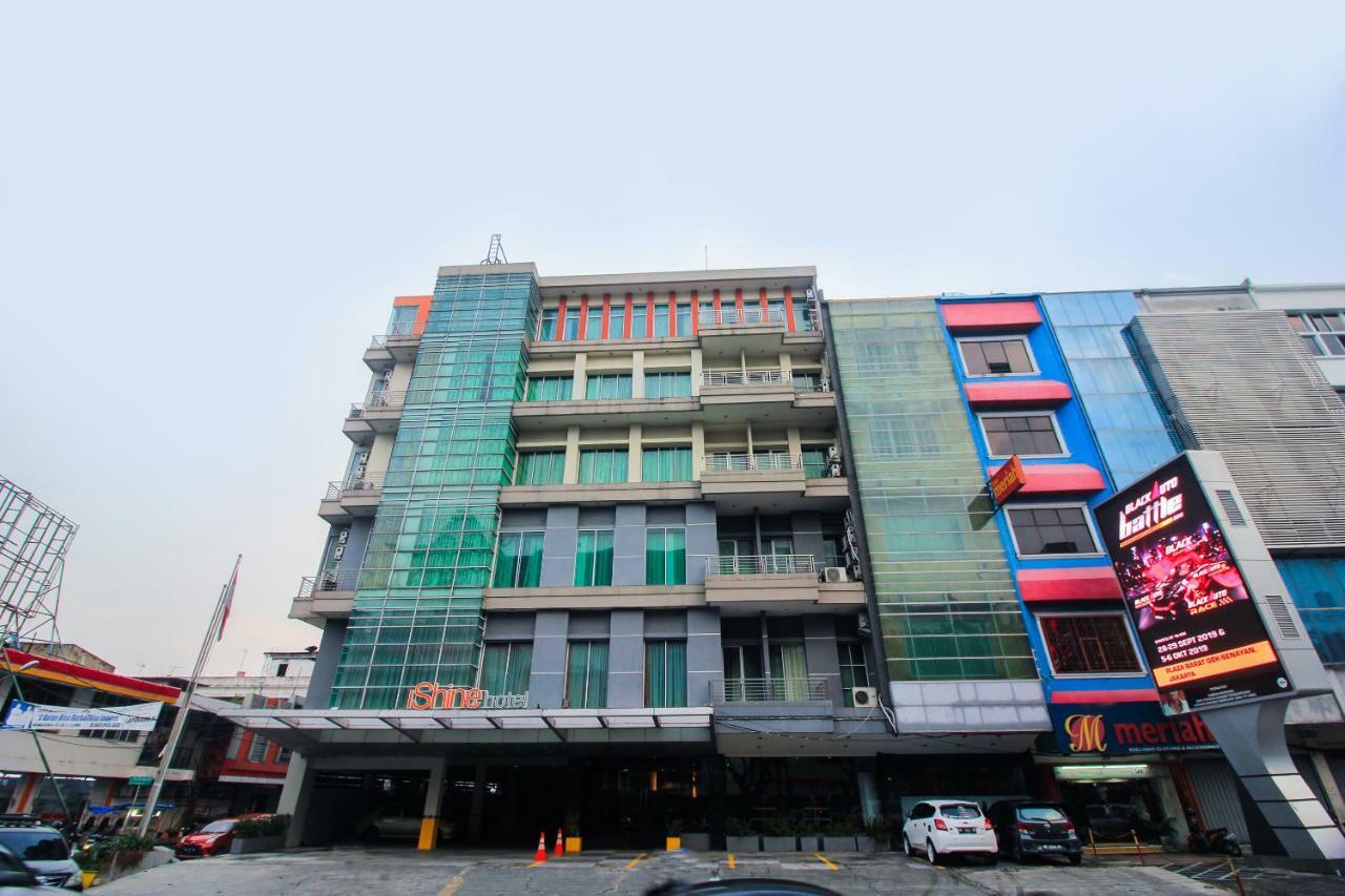 Aston Pekanbaru City Hotel Eksteriør billede